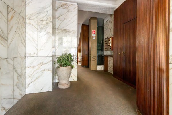 appartamento in vendita a Milano in zona XXII Marzo