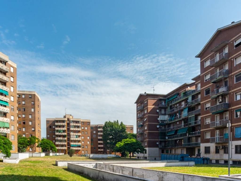 appartamento in vendita a Milano in zona Piazzale Lodi
