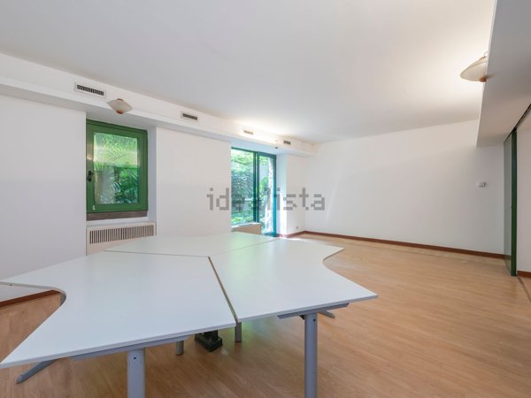 ufficio in vendita a Milano in zona Cadorna