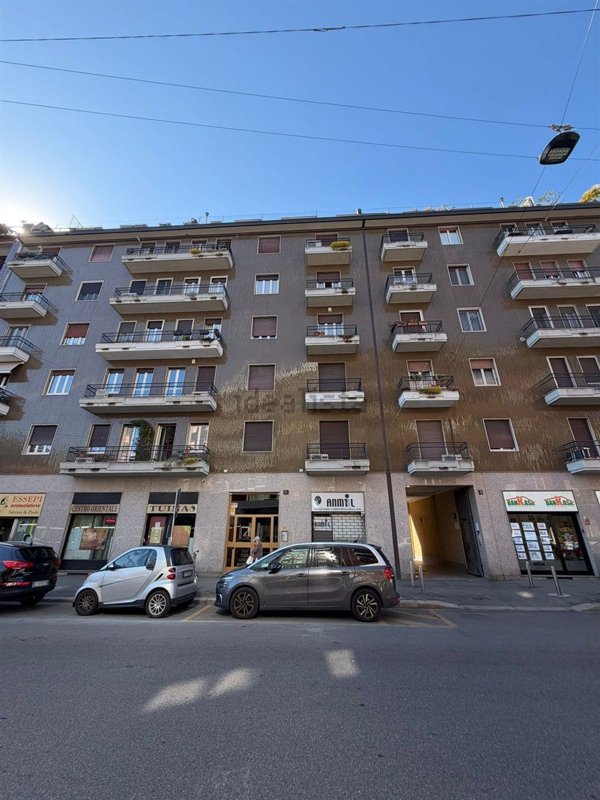 appartamento in vendita a Milano in zona Isola