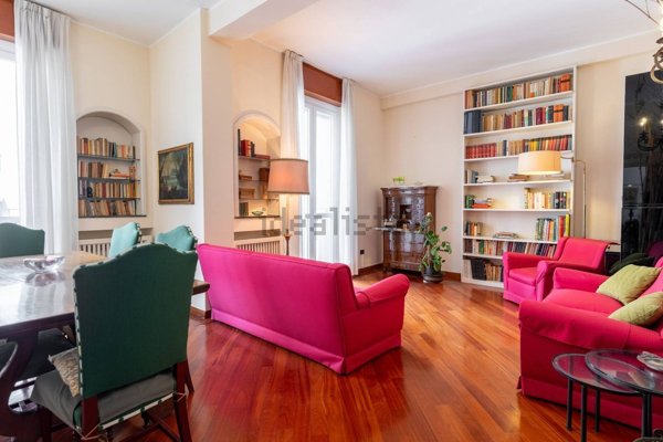 appartamento in vendita a Milano in zona Centro Direzionale