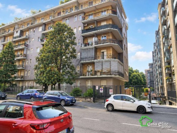 appartamento in vendita a Milano in zona Corvetto