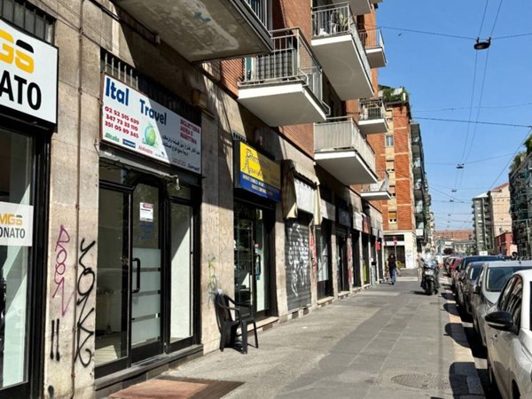 negozio in vendita a Milano in zona Bovisa