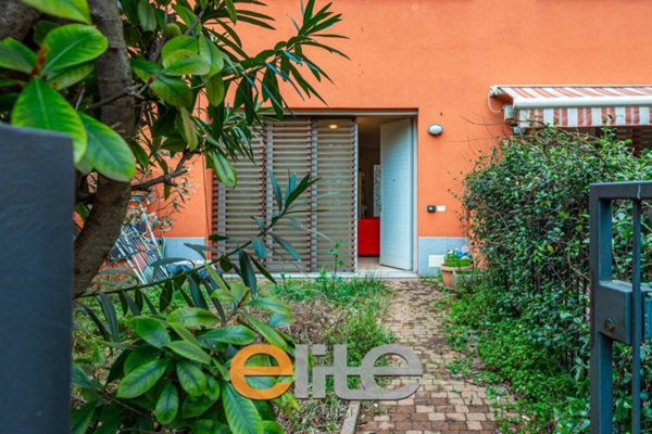 casa indipendente in vendita a Milano in zona Piazzale Lodi