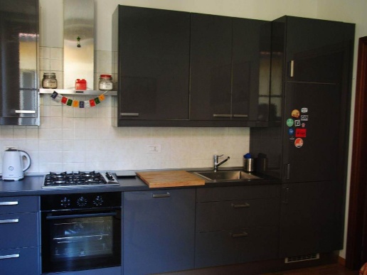 appartamento in vendita a Milano in zona Lorenteggio