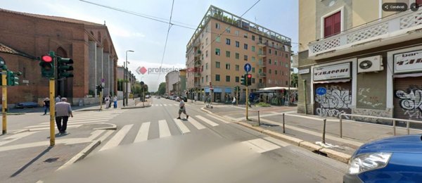 appartamento in vendita a Milano in zona Famagosta