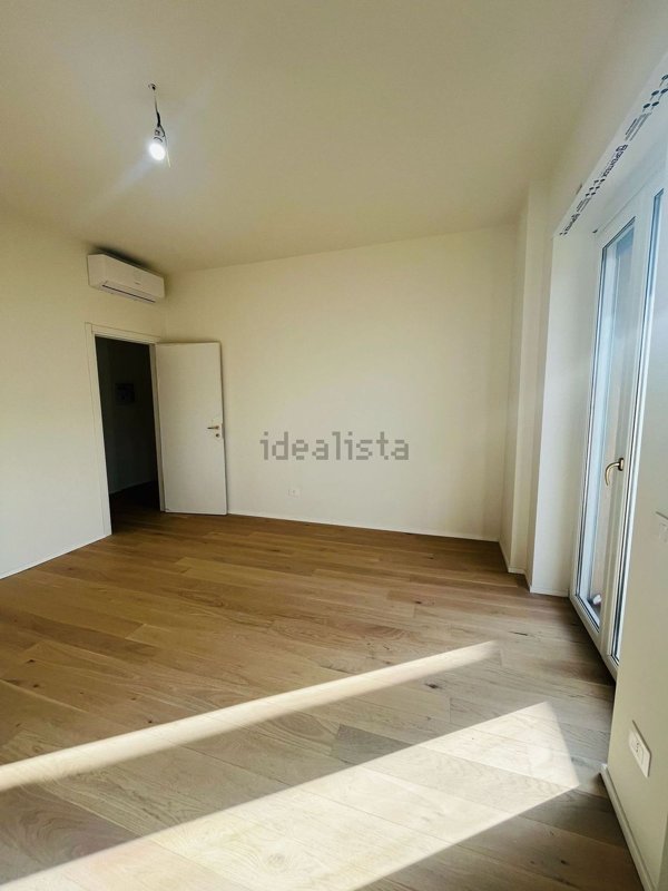 appartamento in vendita a Milano in zona Sant'Ambrogio