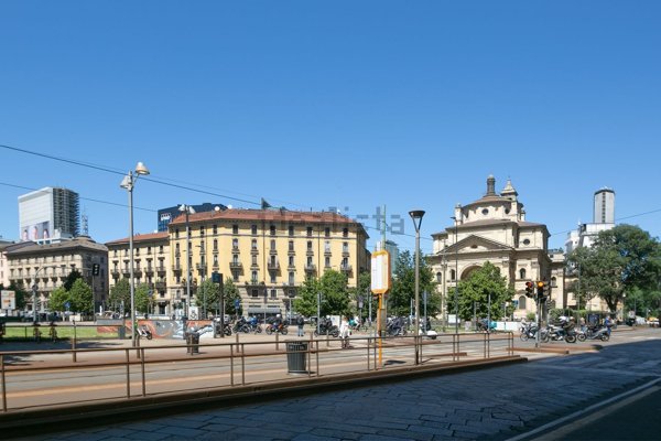 appartamento in vendita a Milano in zona Centro Direzionale