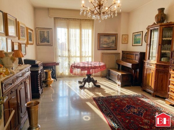 appartamento in vendita a Milano in zona Casoretto