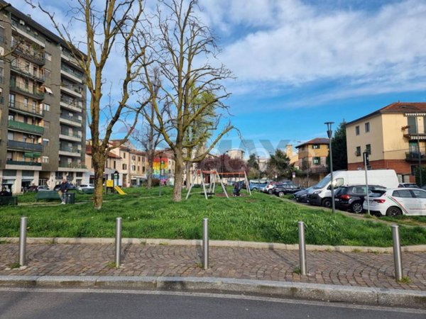 negozio in vendita a Milano in zona Ortica