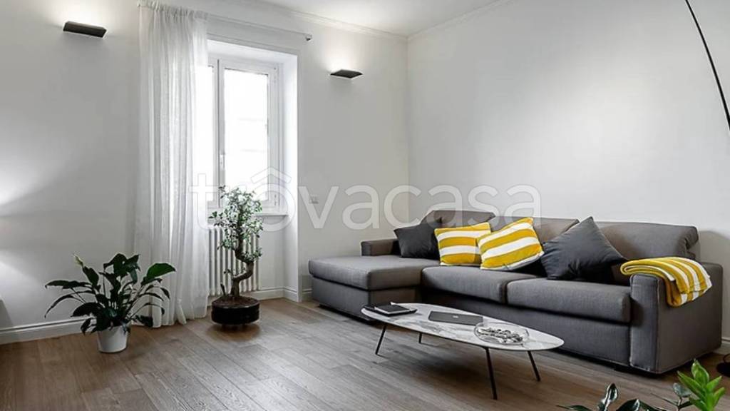 appartamento in vendita a Milano in zona Isola