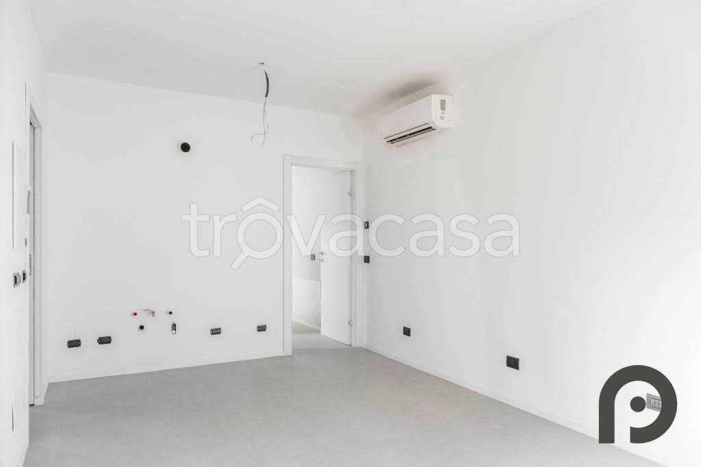 appartamento in vendita a Milano in zona De Angeli