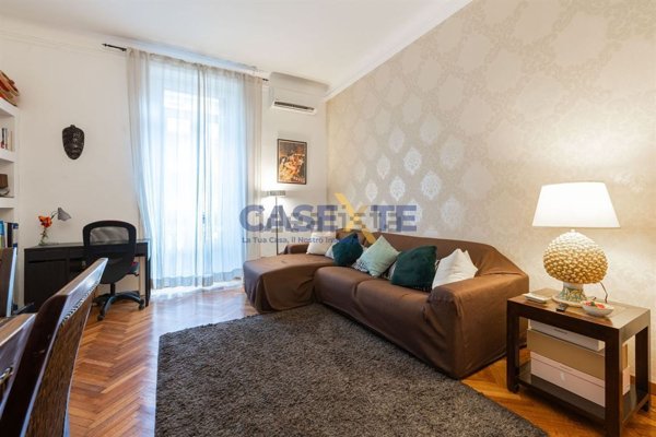 appartamento in vendita a Milano in zona Ponte Seveso
