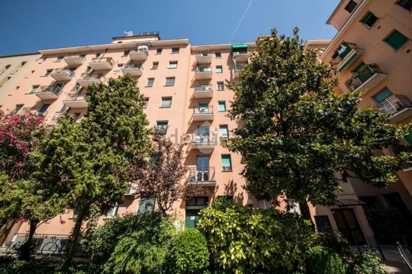 appartamento in vendita a Milano in zona Porta Genova