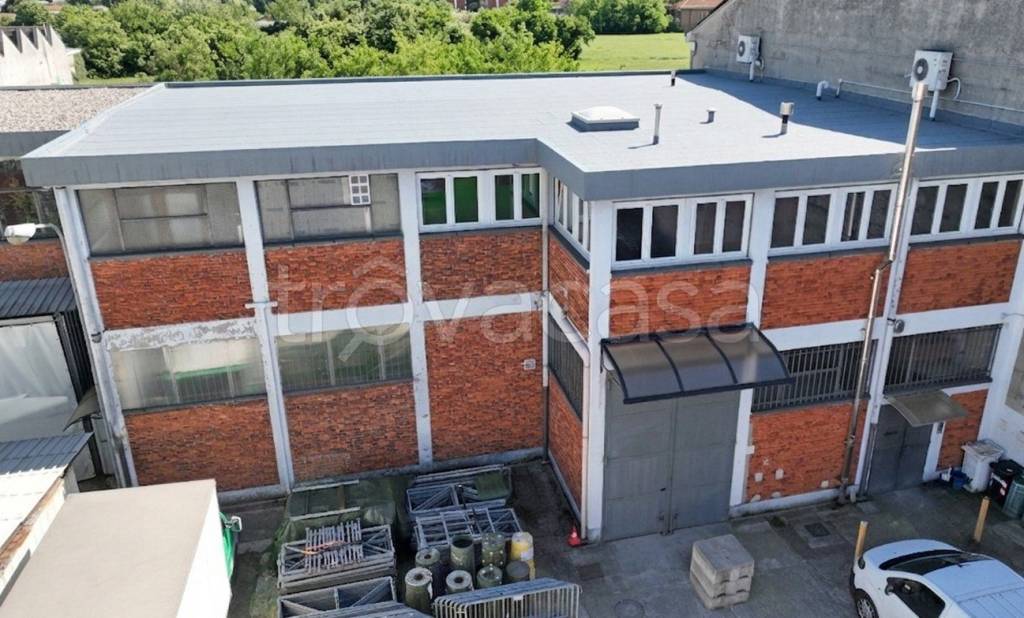 appartamento in vendita a Milano in zona Quarto Oggiaro