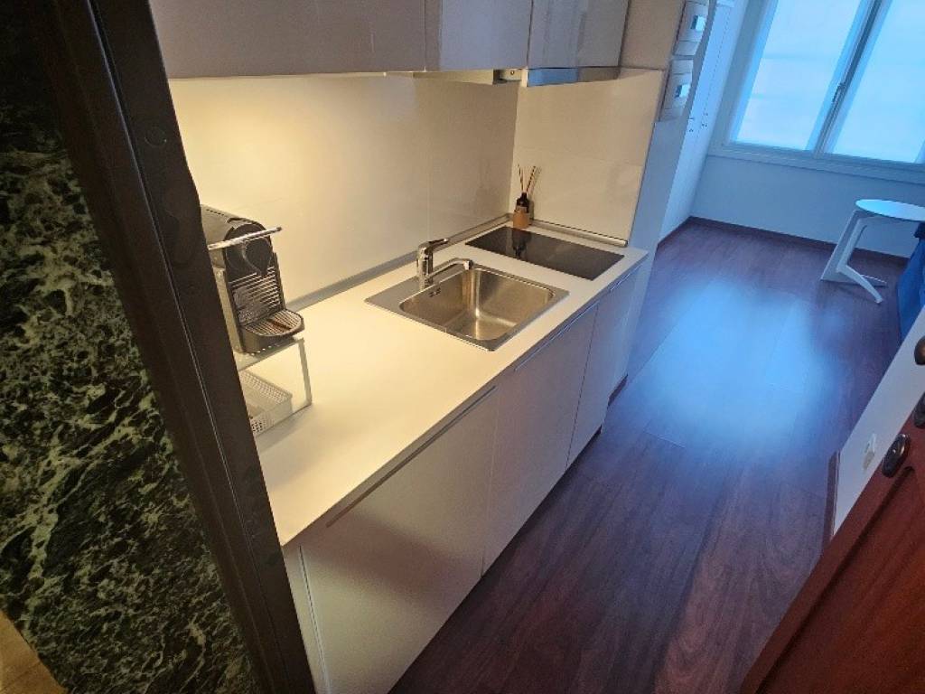 monolocale in vendita a Milano in zona Porta Nuova