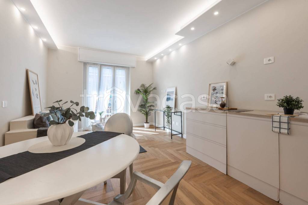 appartamento in vendita a Milano in zona Loreto