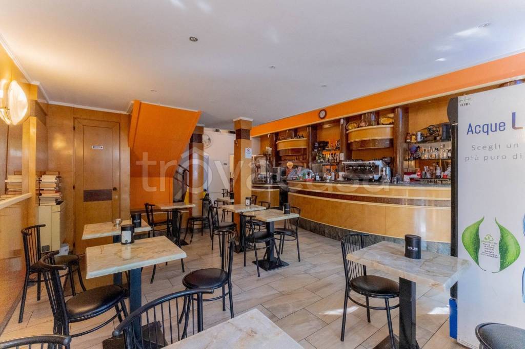negozio in vendita a Milano in zona Città Studi