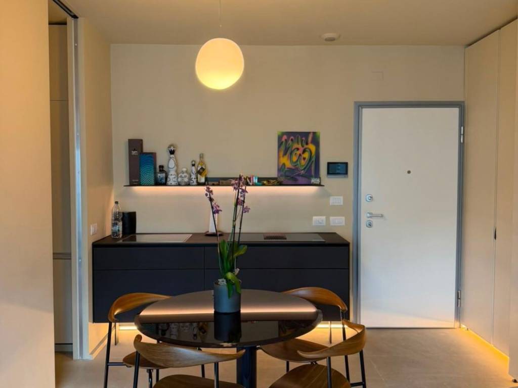 appartamento in vendita a Milano in zona Porta Garibaldi