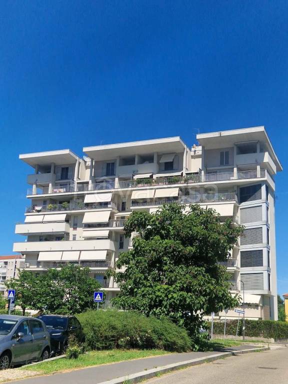 appartamento in vendita a Milano in zona Taliedo