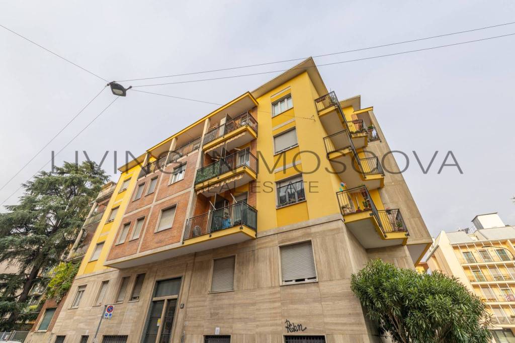 appartamento in vendita a Milano in zona Villapizzone