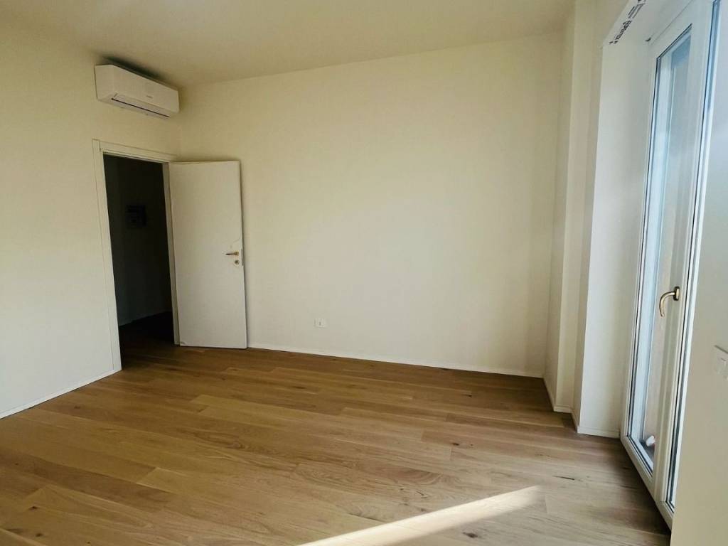 appartamento in vendita a Milano in zona Parco Solari