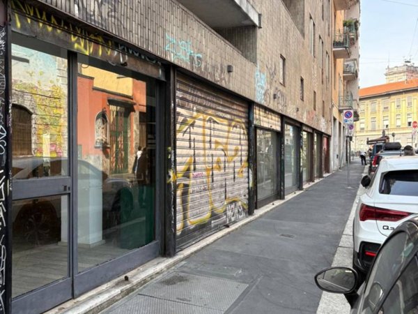 negozio in vendita a Milano in zona Conchetta