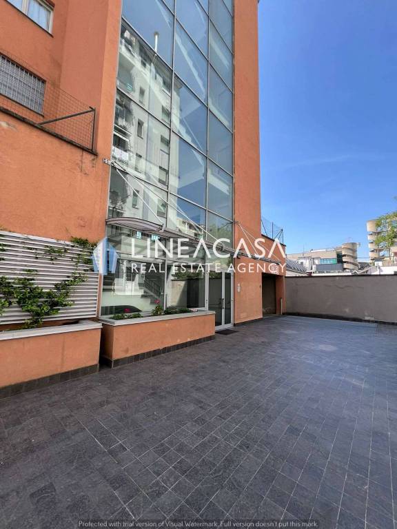 appartamento in vendita a Milano in zona Barona