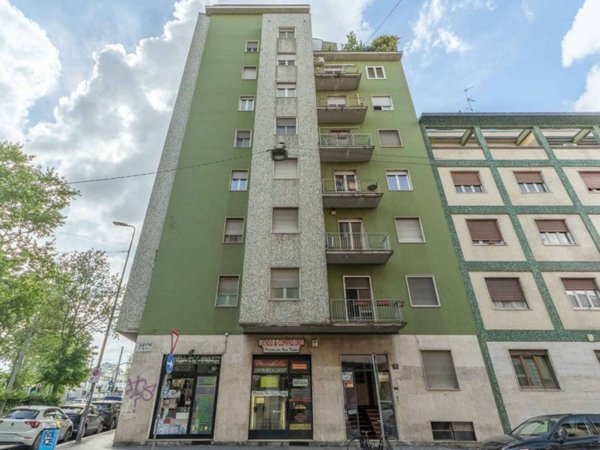 appartamento in vendita a Milano in zona Porta Genova