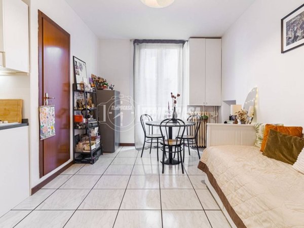 appartamento in vendita a Milano in zona Piazzale Lodi