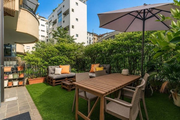 appartamento in vendita a Milano in zona Porta Genova