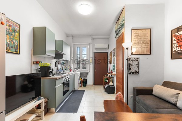 appartamento in vendita a Milano in zona Famagosta