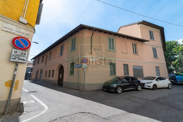 appartamento in vendita a Milano in zona Affori