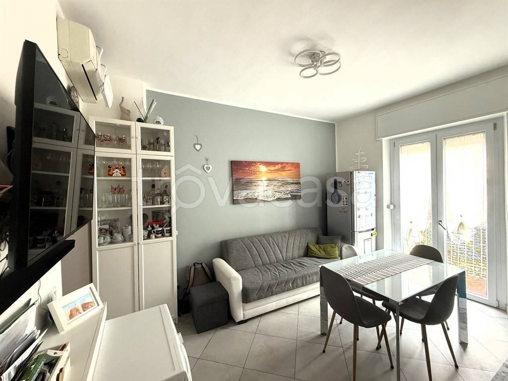 appartamento in vendita a Milano in zona Gorla