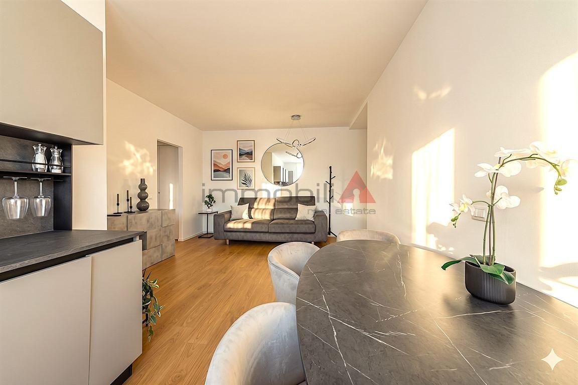 appartamento in vendita a Milano in zona Vigentino