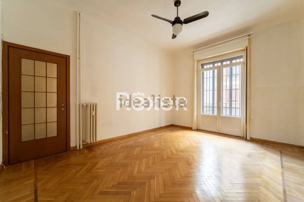appartamento in vendita a Milano in zona XXII Marzo