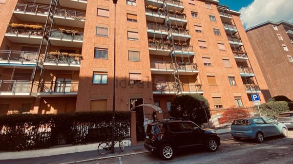appartamento in vendita a Milano in zona Rembrandt