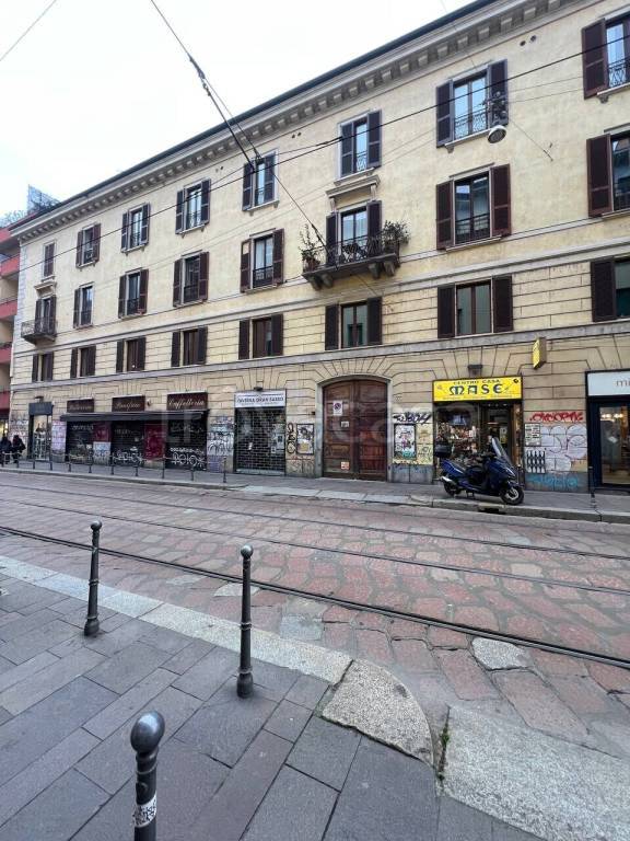 appartamento in vendita a Milano in zona Porta Ticinese