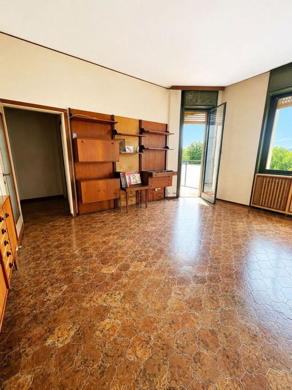 appartamento in vendita a Milano in zona Gallaratese