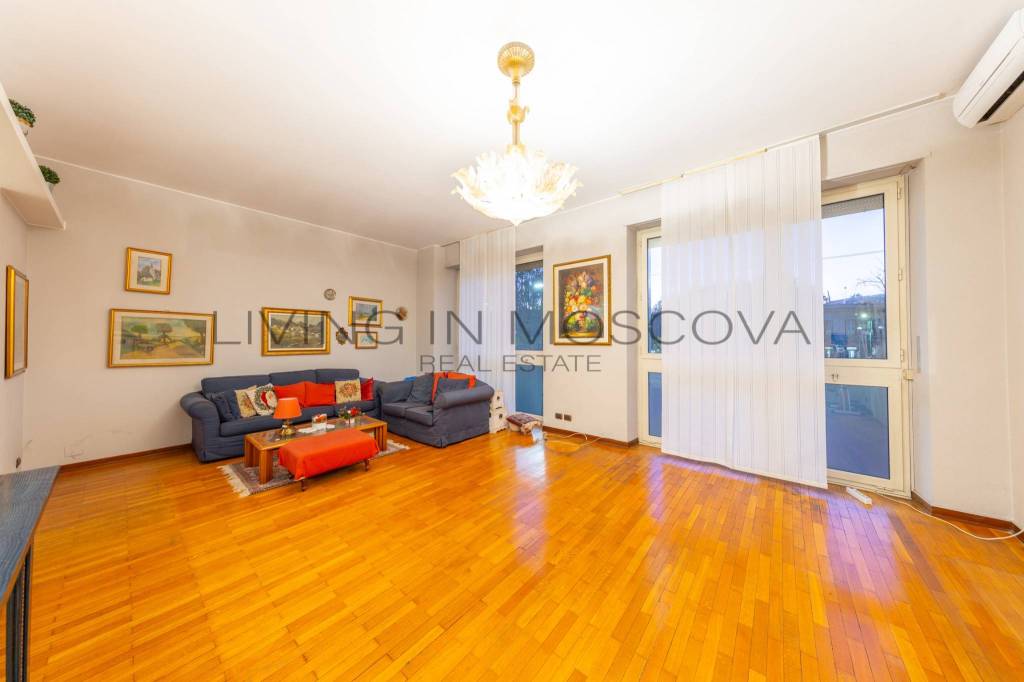 appartamento in vendita a Milano in zona Brera