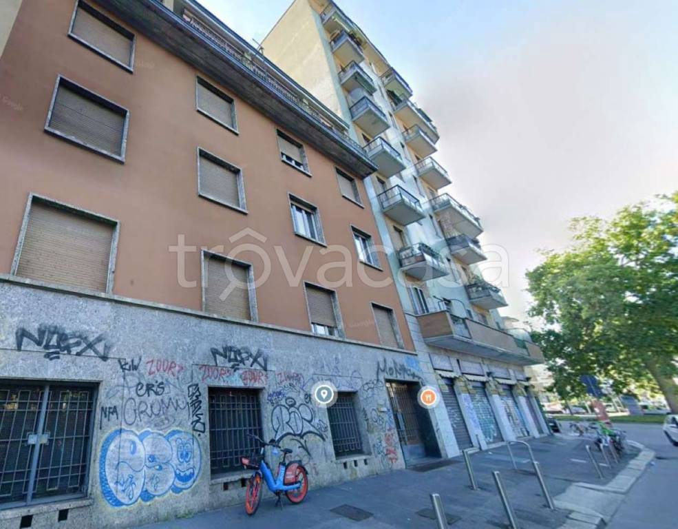 appartamento in vendita a Milano in zona Porta Genova