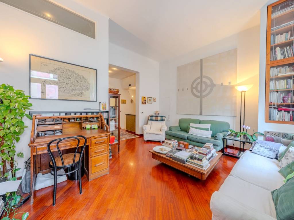 casa indipendente in vendita a Milano in zona Città Studi