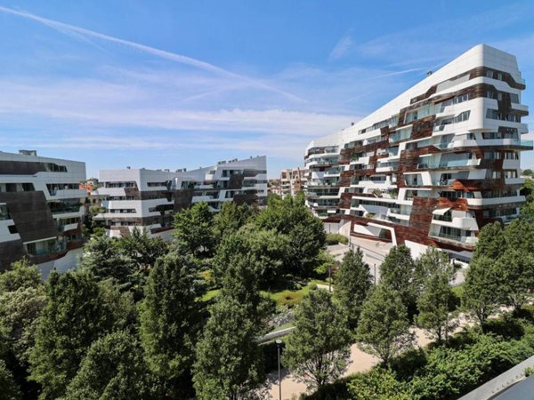 appartamento in vendita a Milano in zona Sempione
