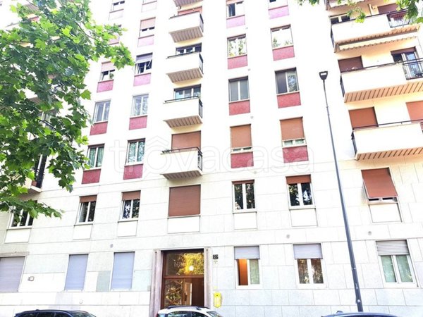 appartamento in vendita a Milano in zona Porta Romana