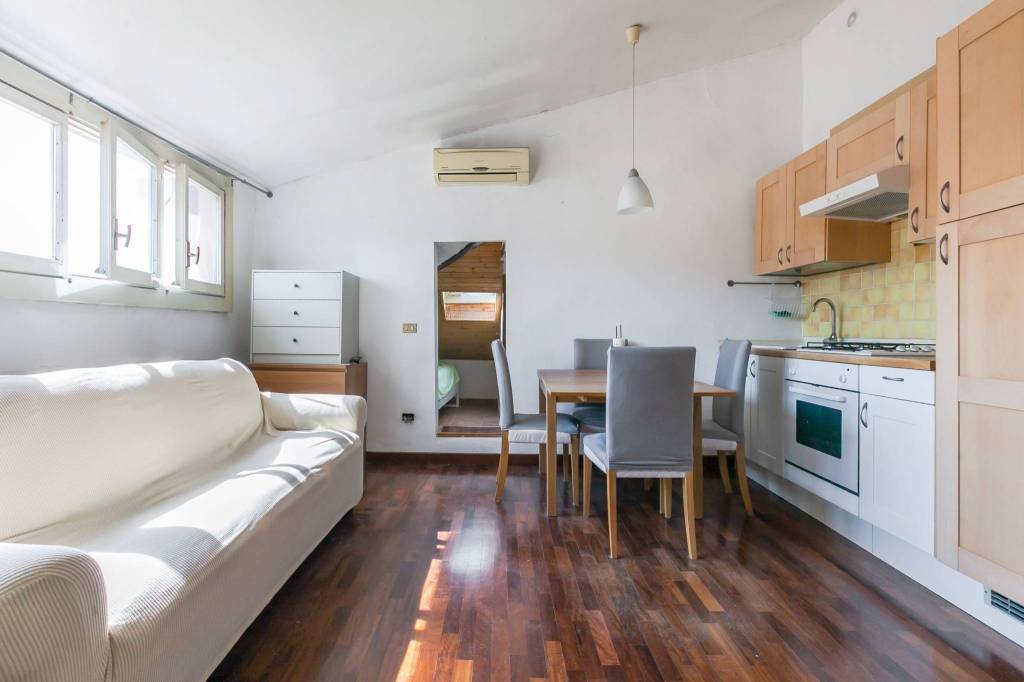 appartamento in vendita a Milano in zona Greco