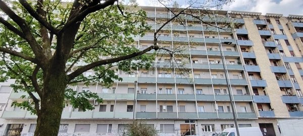 appartamento in vendita a Milano in zona Rottole