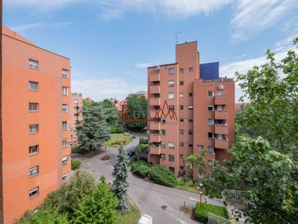 appartamento in vendita a Milano in zona Forze Armate