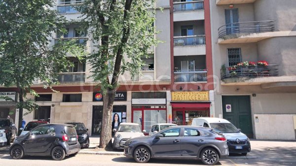 negozio in vendita a Milano in zona Solari