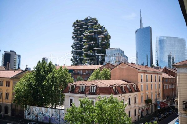 appartamento in vendita a Milano in zona Isola