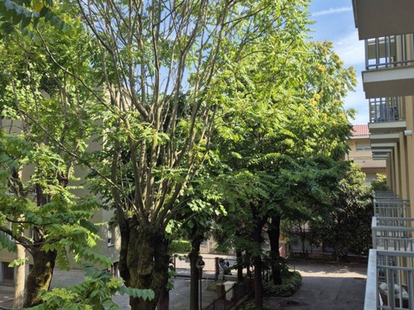 appartamento in vendita a Milano in zona Garegnano